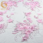 刺繍される53インチの花は20%ポリエステル ハンドメイドのピンクの花のレースをひもで締める