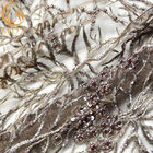 アフリカの花嫁のビーズのきらめきのレースの生地140cmの幅の刺繍