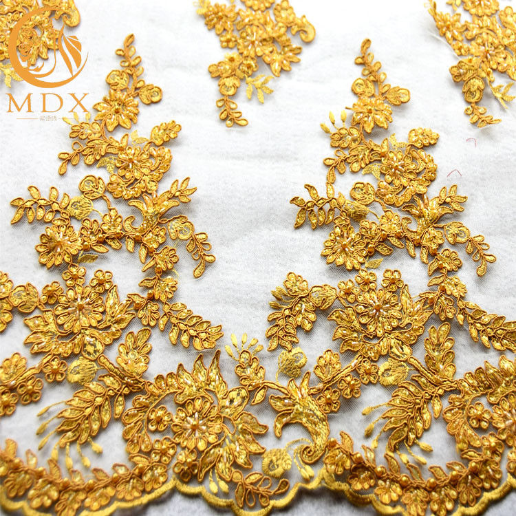 MDXの金スパンコールの純刺繍は織物のための135cmの幅をひもで締める